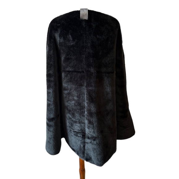 PRETTY RUGGED TS LUXE PONCHO FAUX FUR MINK WATERPROOF SATINTEX COZY ARM SLITS OS - Picture 5 of 12